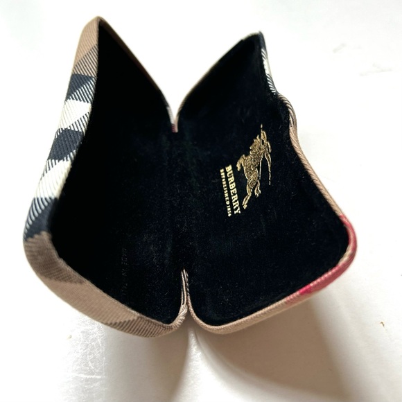 Burberry Plaid Glasses Case - Beige and Black - Picture 5 of 6